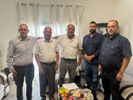 المشتركة والموحدة توقعان برعاية لجنة الوفاق على اتفاق فائض أصوات